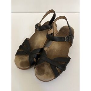 Dansko Black Leather Strap Platform Sandals Women’s Size 37